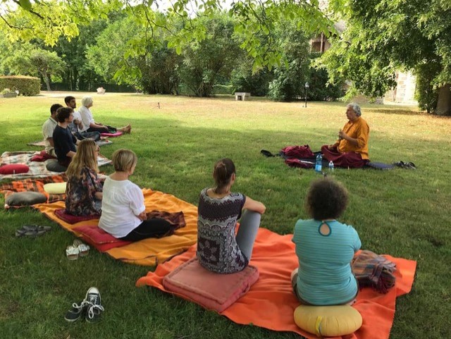 Stage de méditation et développement personnel avec Bernard Ortega / Lama Düdul Dorje Stage de méditation et développement personnel avec Bernard Ortega / Lama Düdul Dorje