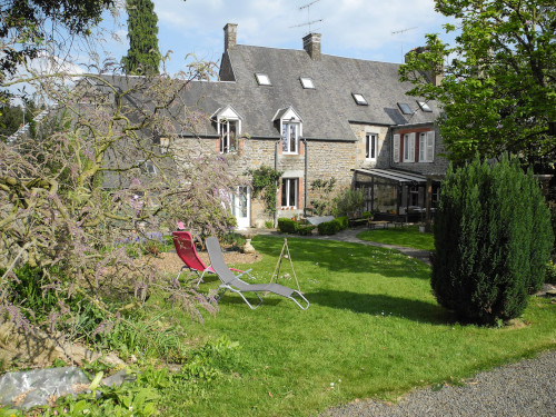 Hébergement dans une belle demeure normande cossue, datant des années 1830.