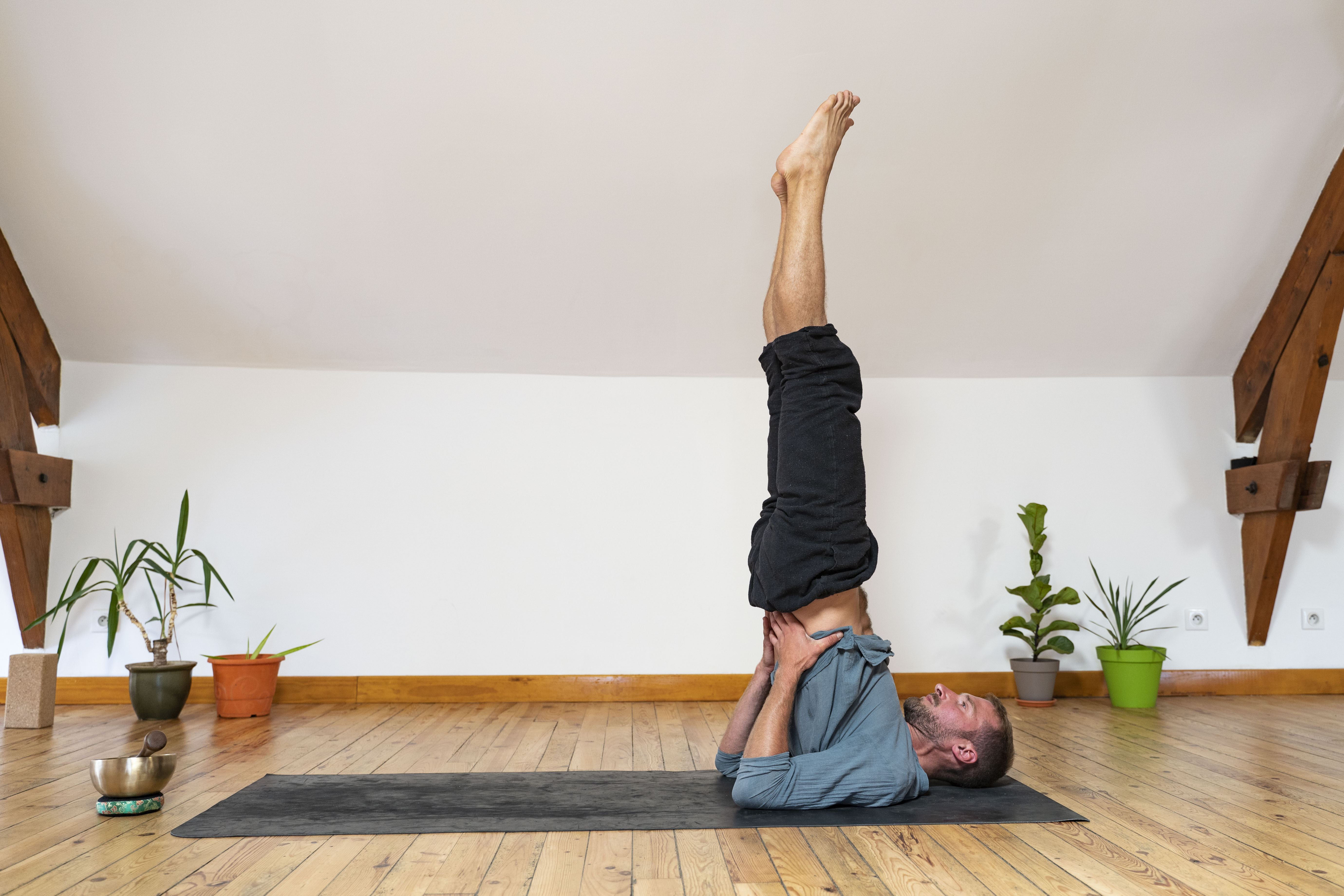 Apprenez les postures de base puis les postures avancées
