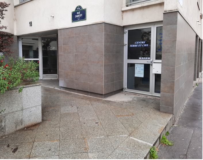 Vue extérieure du Centre Terre &amp; Ciel