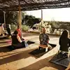 Méditation au soleil couchant