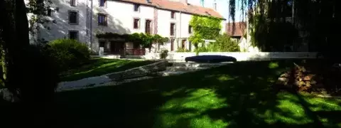 Un espace de paix ouvert au développement personnel. Le Moulin de Mousseau