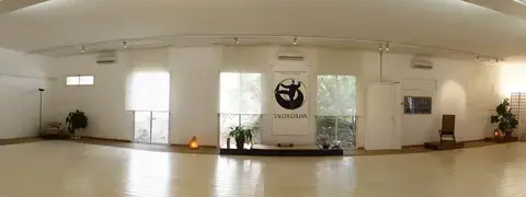 salle de pratique : 220m²