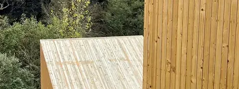 Les cabanons en bois à Tinhela610.