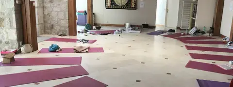 Stage yoga