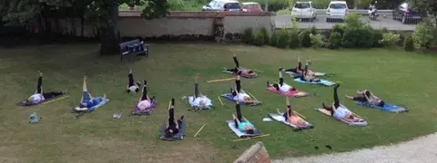 Séance sous le tilleul
