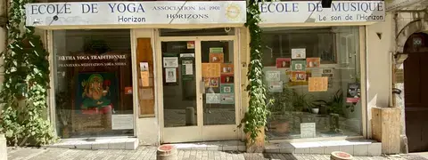 Devanture de l'école yoga horizon