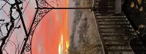 coucher de soleil depuis la terrasse de la cuisine