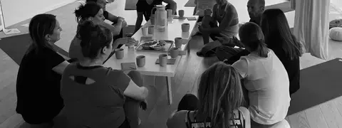 Tables japonaises disponibles pour les yoga brunch