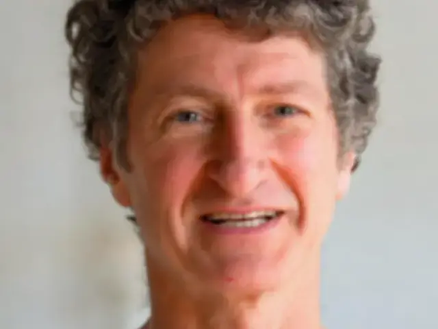 Willy Bok enseignant de yoga Iyengar à Ajaccio et Bruxelles